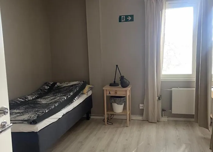 Country Peace By The Pond- Hidden Gem At דירה סאלו